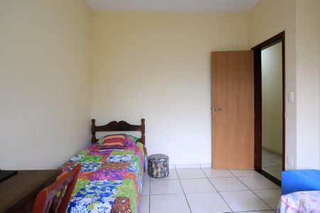 Casa para alugar com 132m², 3 quartos e 6 vagasQuarto