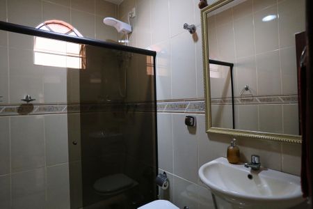 Casa para alugar com 132m², 3 quartos e 6 vagasBanheiro