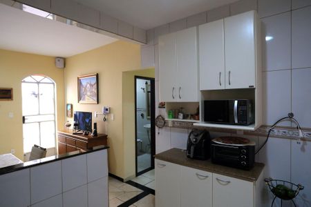 Casa para alugar com 132m², 3 quartos e 6 vagasCozinha