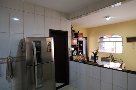 Casa para alugar com 132m², 3 quartos e 6 vagasCozinha