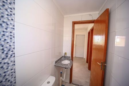Banheiro de apartamento para alugar com 2 quartos, 41m² em Parque Boturussu, São Paulo