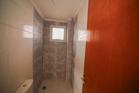 Banheiro de apartamento para alugar com 2 quartos, 40m² em Parque Boturussu, São Paulo
