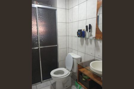 Banheiro de apartamento à venda com 2 quartos, 54m² em Luz, São Paulo