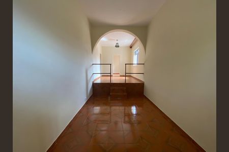 Casa para alugar com 4 quartos, 200m² em Sagrada Família, Belo Horizonte