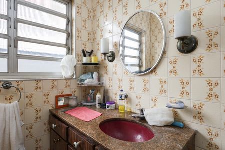 Casa à venda com 275m², 3 quartos e 4 vagasBanheiro da Suíte