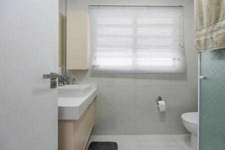 Casa à venda com 275m², 3 quartos e 4 vagasBanheiro