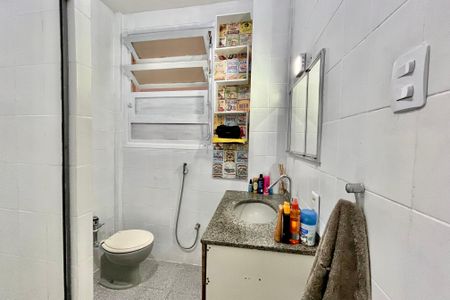 Apartamento para alugar com 70m², 2 quartos e sem vagaBanheiro 