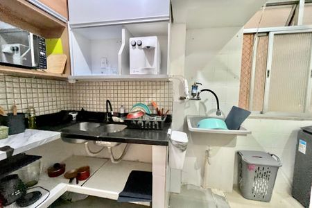 Apartamento para alugar com 70m², 2 quartos e sem vagaCozinha 