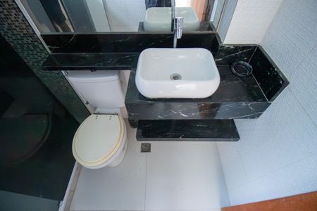 Apartamento para alugar com 67m², 2 quartos e sem vagaBanheiro