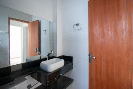 Apartamento para alugar com 67m², 2 quartos e sem vagaBanheiro