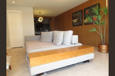 Apartamento à venda com 83m², 2 quartos e 1 vagaSala