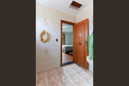 Casa à venda com 500m², 4 quartos e 2 vagasBanheiro da suíte 4