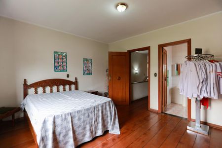 Casa à venda com 500m², 4 quartos e 2 vagasSuíte 4