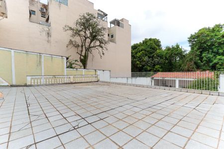 Casa à venda com 500m², 4 quartos e 2 vagasTerraço