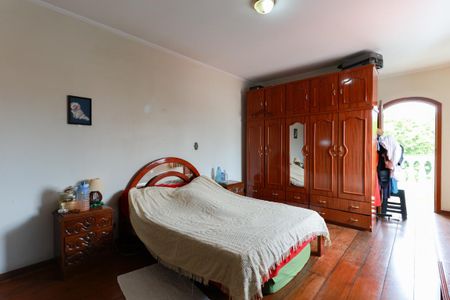 Casa à venda com 500m², 4 quartos e 2 vagasSuíte 3