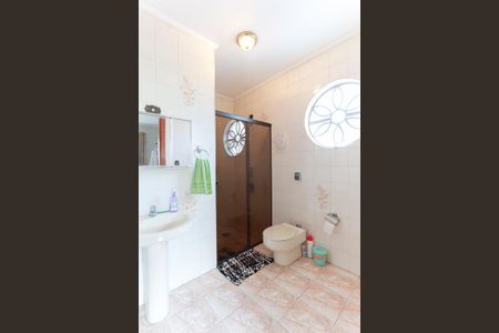 Casa à venda com 500m², 4 quartos e 2 vagasBanheiro da suíte 4