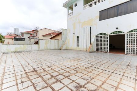 Casa à venda com 500m², 4 quartos e 2 vagasTerraço