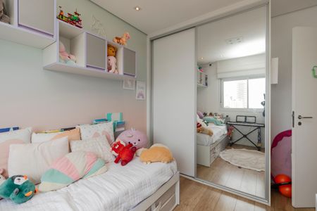 Apartamento à venda com 144m², 3 quartos e 2 vagas Apartamento à venda com 144m², 3 quartos e 2 vagasQuarto 2