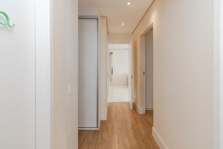 Apartamento à venda com 144m², 3 quartos e 2 vagas Apartamento à venda com 144m², 3 quartos e 2 vagasCorredor