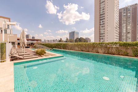 Apartamento à venda com 144m², 3 quartos e 2 vagas Apartamento à venda com 144m², 3 quartos e 2 vagasPiscina