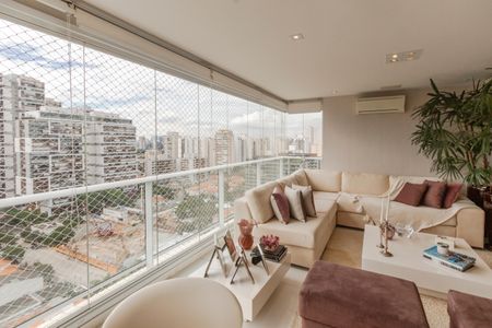 Apartamento à venda com 144m², 3 quartos e 2 vagas Apartamento à venda com 144m², 3 quartos e 2 vagasVaranda