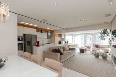 Apartamento à venda com 144m², 3 quartos e 2 vagas Apartamento à venda com 144m², 3 quartos e 2 vagasSala