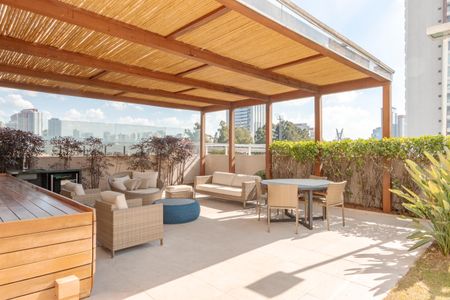 Apartamento à venda com 144m², 3 quartos e 2 vagas Apartamento à venda com 144m², 3 quartos e 2 vagasChurrasqueira