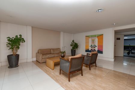 Apartamento à venda com 144m², 3 quartos e 2 vagas Apartamento à venda com 144m², 3 quartos e 2 vagasHall de Entrada