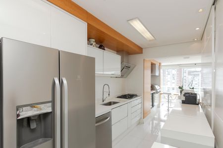 Apartamento à venda com 144m², 3 quartos e 2 vagas Apartamento à venda com 144m², 3 quartos e 2 vagasCozinha