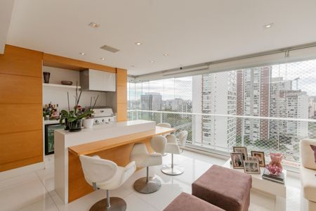Apartamento à venda com 144m², 3 quartos e 2 vagas Apartamento à venda com 144m², 3 quartos e 2 vagasVaranda