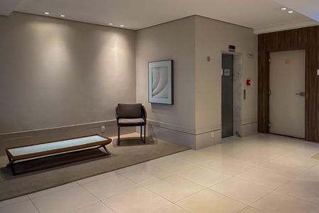 Apartamento à venda com 64m², 1 quarto e 2 vagas Apartamento à venda com 64m², 1 quarto e 2 vagasHall