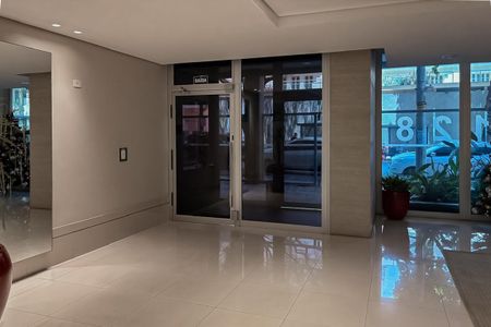 Apartamento à venda com 64m², 1 quarto e 2 vagas Apartamento à venda com 64m², 1 quarto e 2 vagasHall