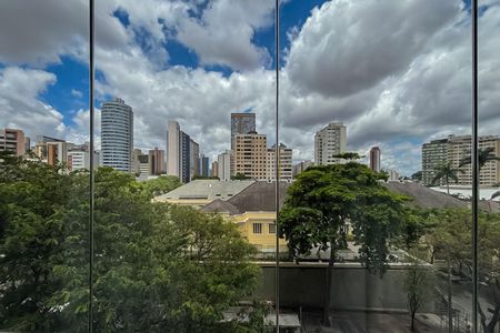 Apartamento à venda com 64m², 1 quarto e 2 vagas Apartamento à venda com 64m², 1 quarto e 2 vagasVista