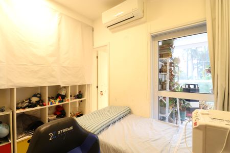 Apartamento à venda com 252m², 4 quartos e 4 vagasSuíte 1