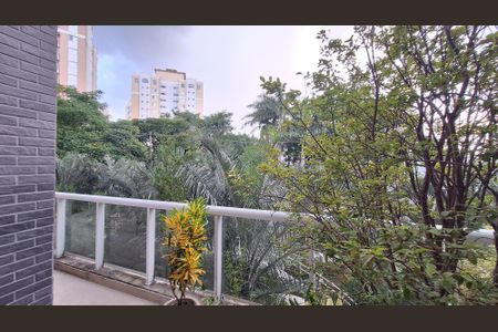 Apartamento à venda com 252m², 4 quartos e 4 vagas Apartamento à venda com 252m², 4 quartos e 4 vagasDetalhe