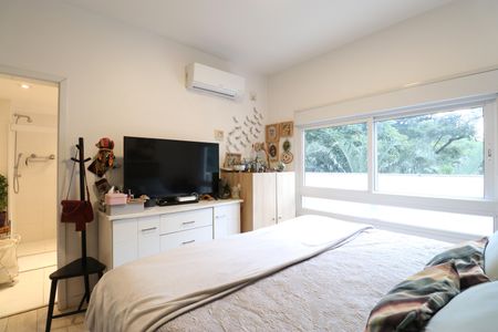 Apartamento à venda com 252m², 4 quartos e 4 vagasSuíte 2