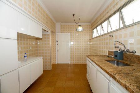 Apartamento para alugar com 150m², 2 quartos e 1 vaga Apartamento para alugar com 150m², 2 quartos e 1 vagaCozinha