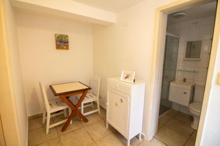 Casa para alugar com 40m², 1 quarto e sem vaga Casa para alugar com 40m², 1 quarto e sem vagaCopa