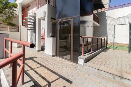 Apartamento à venda com 138m², 2 quartos e 2 vagaselevador para pessoas com problemas de mobilidade_2