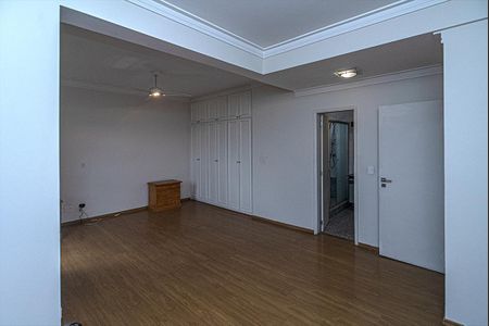 Apartamento à venda com 138m², 2 quartos e 2 vagassuíte_3