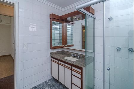 Apartamento à venda com 138m², 2 quartos e 2 vagasbanheiro social_2