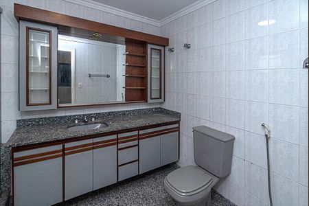 Apartamento à venda com 138m², 2 quartos e 2 vagasbanheiro na suíte_1