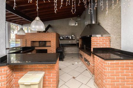 Apartamento à venda com 138m², 2 quartos e 2 vagassalão de festas com churrasqueira_3