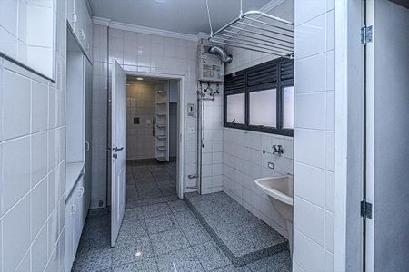 Apartamento à venda com 138m², 2 quartos e 2 vagasárea de serviço_3