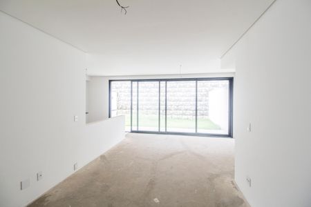 Sala  de casa de condomínio à venda com 3 quartos, 154m² em Residencial Onze (alphaville), Santana de Parnaíba