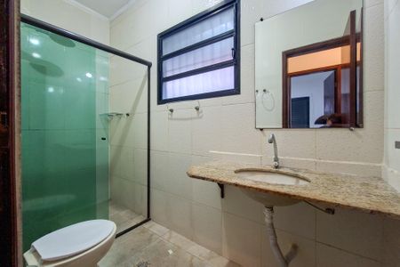 Banheiro  de casa de condomínio para alugar com 1 quarto, 57m² em Sítio do Campo, Praia Grande