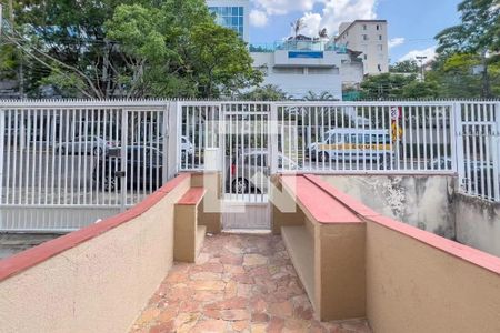 Apartamento para alugar com 110m², 3 quartos e sem vagaÁrea externa