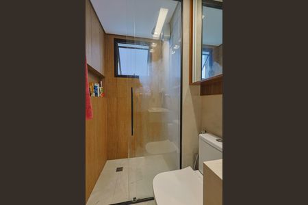 Apartamento à venda com 72m², 2 quartos e 2 vagas Apartamento à venda com 72m², 2 quartos e 2 vagasBanheiro da Suíte