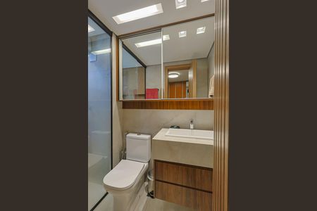 Apartamento à venda com 72m², 2 quartos e 2 vagas Apartamento à venda com 72m², 2 quartos e 2 vagasBanheiro da Suíte