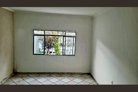 Casa para alugar com 100m², 2 quartos e 4 vagas Casa para alugar com 100m², 2 quartos e 4 vagasSala